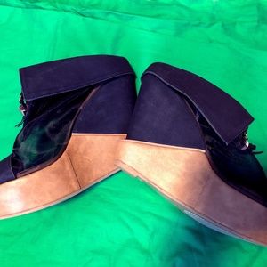 Passions Brooke Wedge with Black Sheer